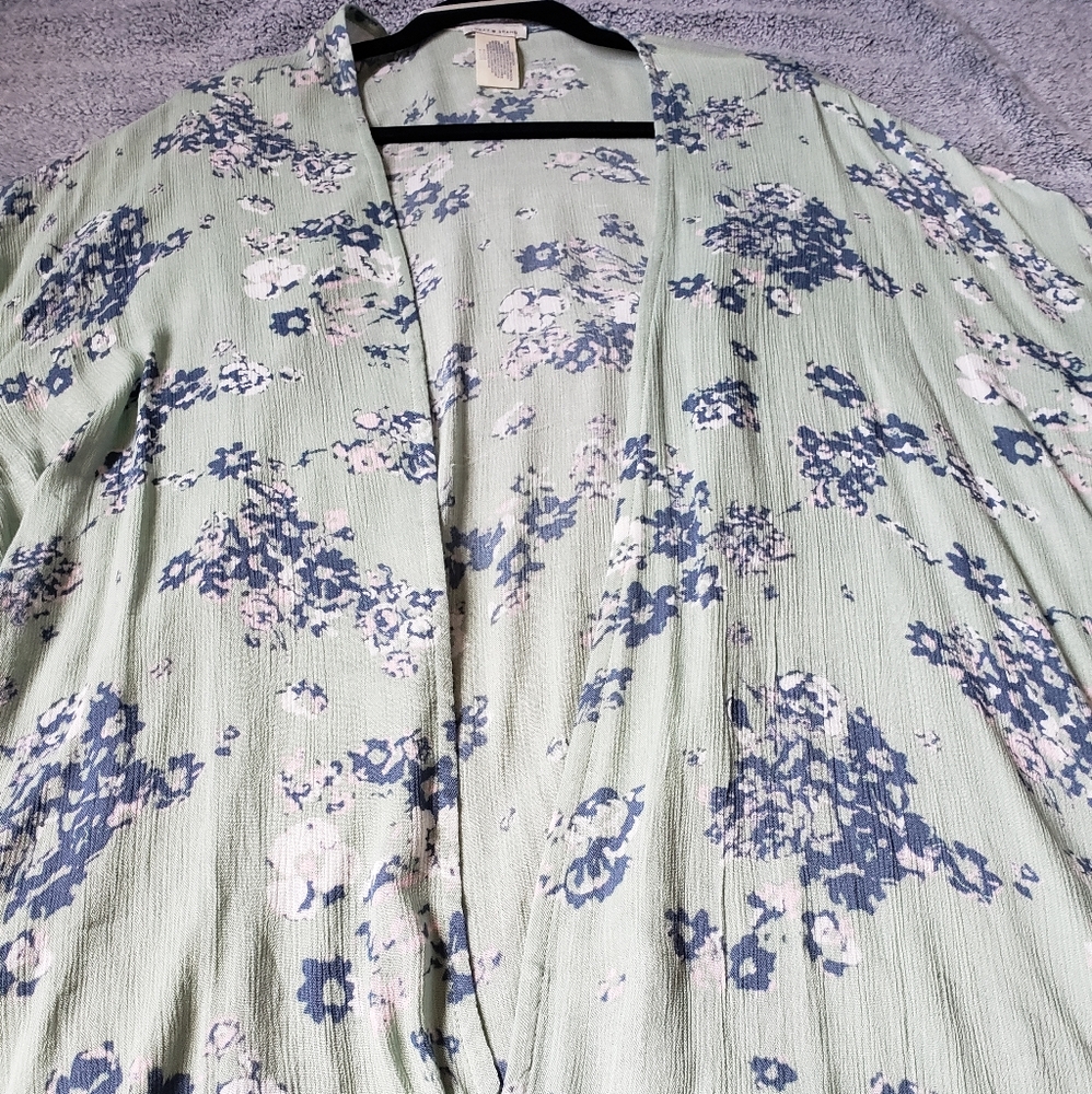 Lucky Brand Floral Cover Up - Picture 2 of 4
